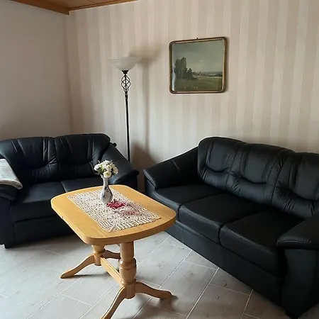 Haus Bernsteinsee Mit Goitzsche-schnuppersegeln